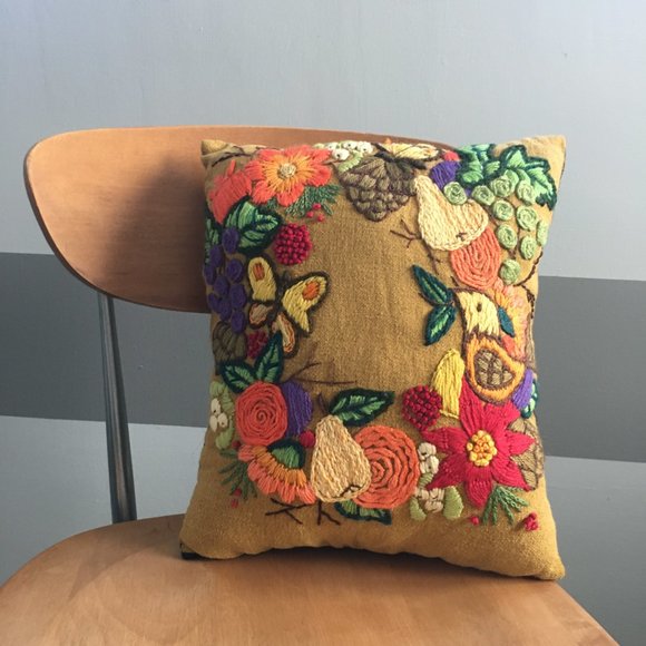 Vintage Finished Crewel Embroidery Repurposed Floral Rectangular Accent Pillow - Picture 5 of 16